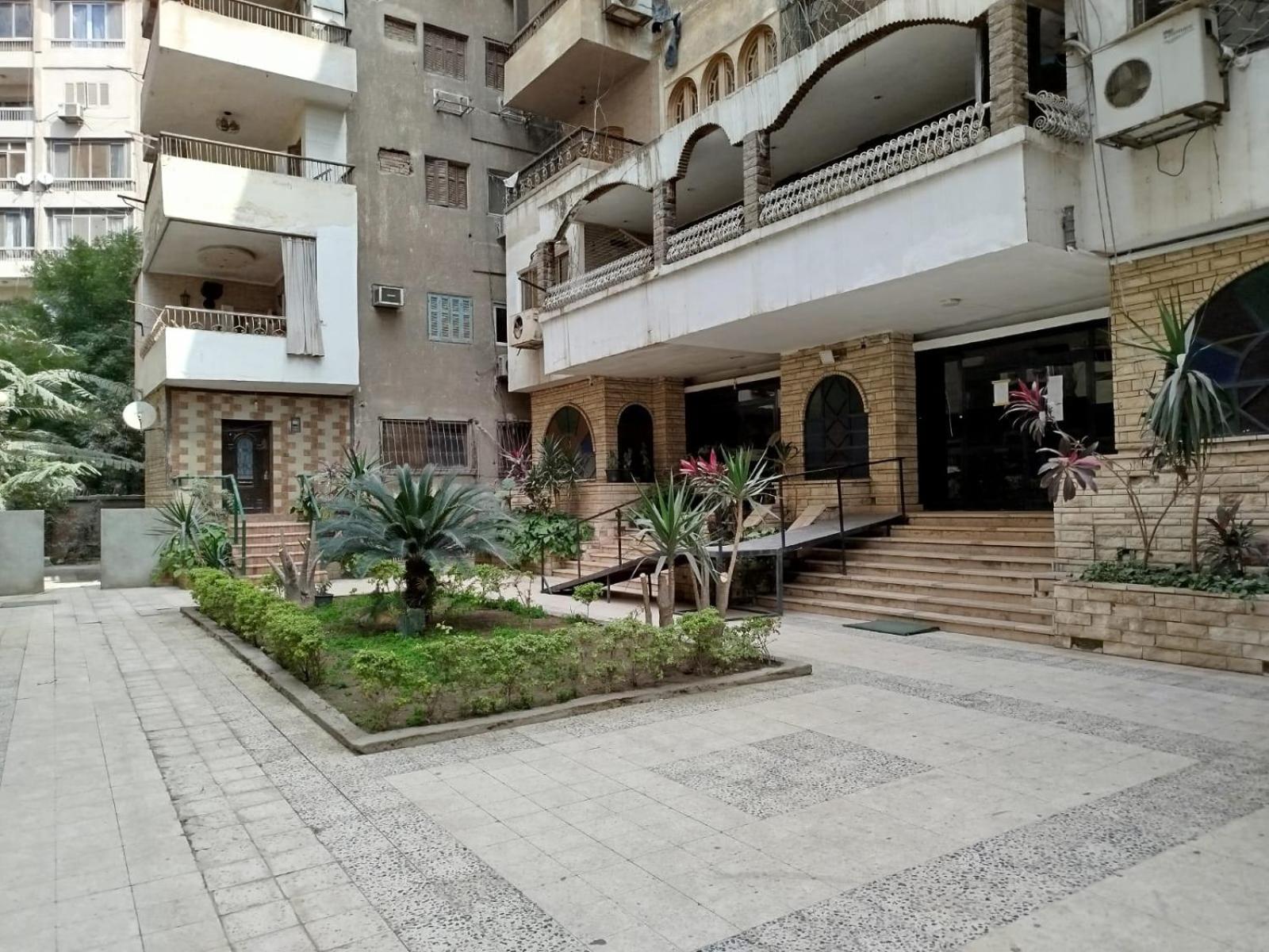 Hostalio Pyramid View Bed & Breakfast *
